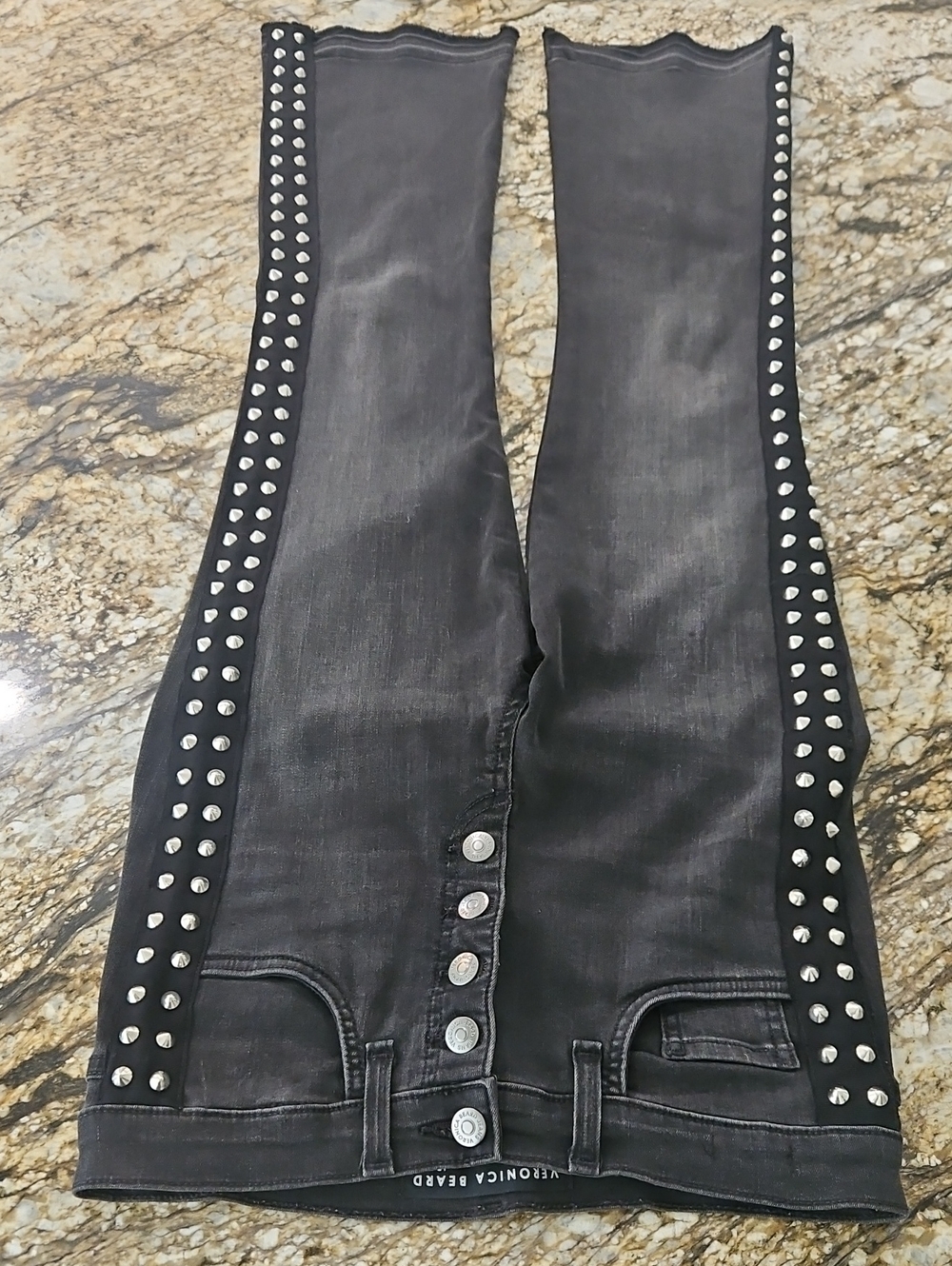 Veronica Beard Women's Black Studded Women's Jeans. Size 28 Inseam 25" Rise 10"